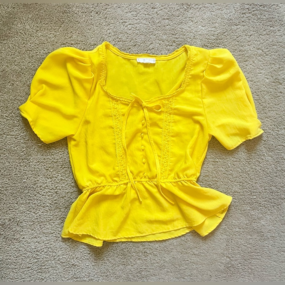Yellow Top! 🌼